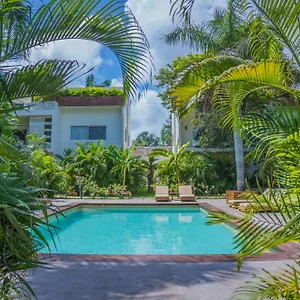 Xscapetulum Hotel Tulum